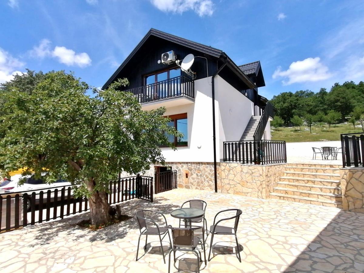 Farma & Apartmani II Opg Sasa Delic Grabusic Exterior photo